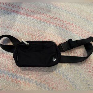 Lululemon belt bag